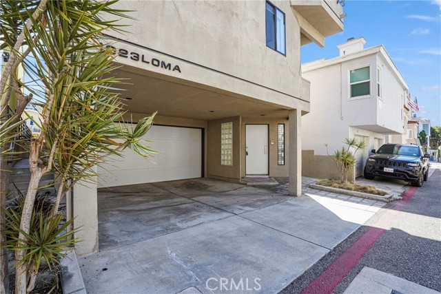 1023 Loma Drive, Hermosa Beach, California 90254, 2 Bedrooms Bedrooms, ,3 BathroomsBathrooms,Residential,Sold,Loma,PV22194406