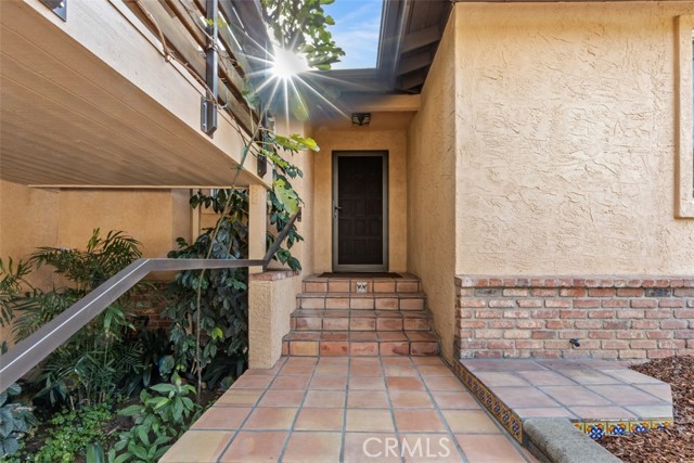 Detail Gallery Image 2 of 63 For 1321 Pepper Tree Ln, Vista,  CA 92084 - 4 Beds | 3 Baths