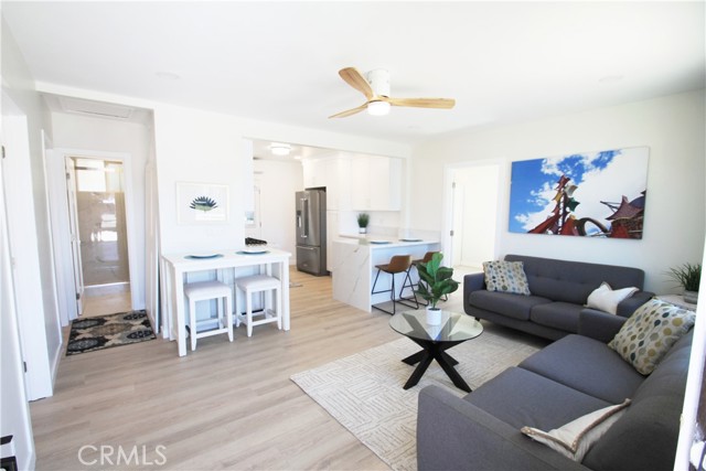 Detail Gallery Image 7 of 33 For 22832 Menlo, Torrance,  CA 90502 - 3 Beds | 2 Baths