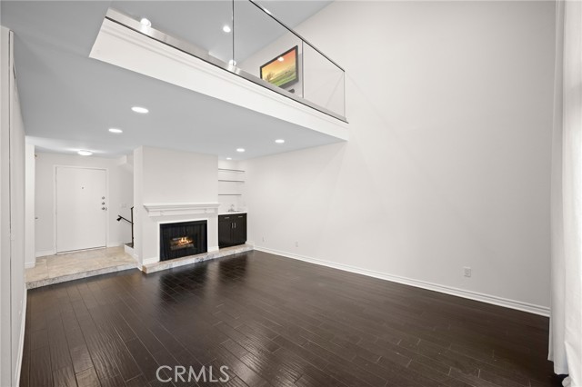 Detail Gallery Image 6 of 34 For 323 N Jackson #119,  Glendale,  CA 91206 - 2 Beds | 2/1 Baths