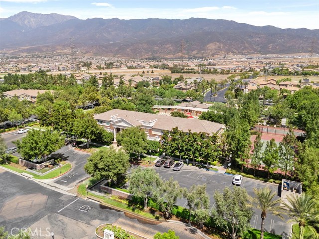 16076 Pesaro Lane, Fontana CA: https://media.crmls.org/medias/dfa90caa-f863-4a8b-a1cf-85df21740504.jpg