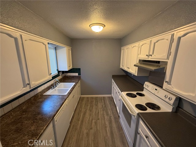 Detail Gallery Image 5 of 13 For 14624 Austin Rd, Clearlake,  CA 95422 - 3 Beds | 2 Baths