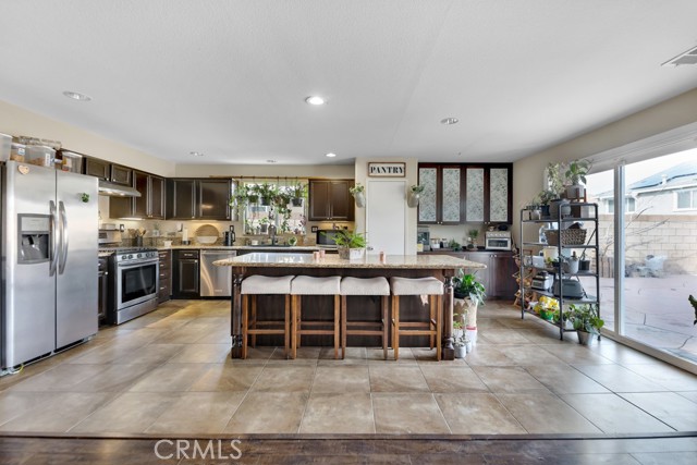 Detail Gallery Image 12 of 31 For 6247 Sandwood, Palmdale,  CA 93552 - 5 Beds | 3 Baths