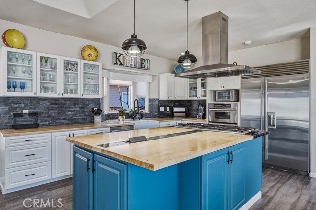 Detail Gallery Image 6 of 66 For 9183 Fox, Cobb,  CA 95426 - 4 Beds | 3/1 Baths