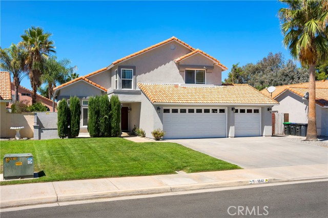 1841 Creekside Drive, Hemet CA: https://media.crmls.org/medias/dfab4a5f-9c82-42a4-a20b-5233316a9aca.jpg
