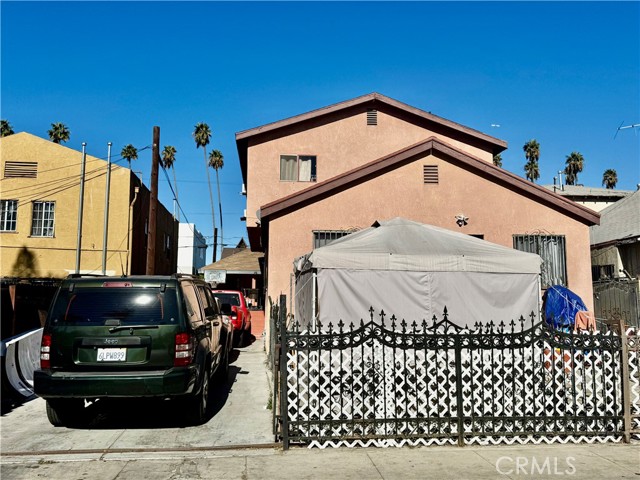 Detail Gallery Image 1 of 5 For 635 E 43rd Pl, Los Angeles,  CA 90011 - – Beds | – Baths