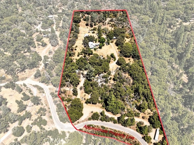 46467 Bissett Station Road, Oakhurst CA: https://media.crmls.org/medias/dfac0515-4a1b-483e-b0ea-e27cff48a6b3.jpg