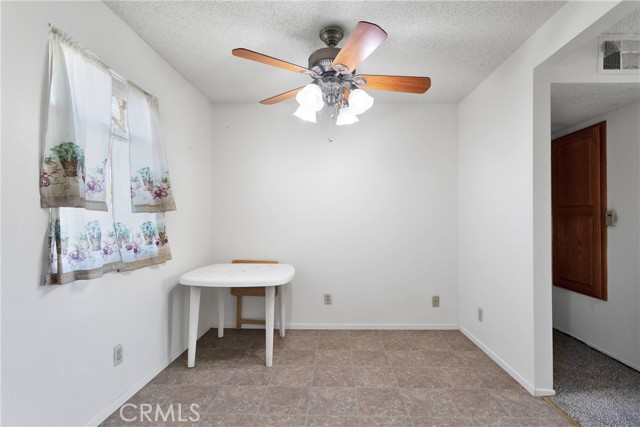 Detail Gallery Image 11 of 43 For 9405 Mesa Rd, Lucerne Valley,  CA 92356 - 2 Beds | 2 Baths