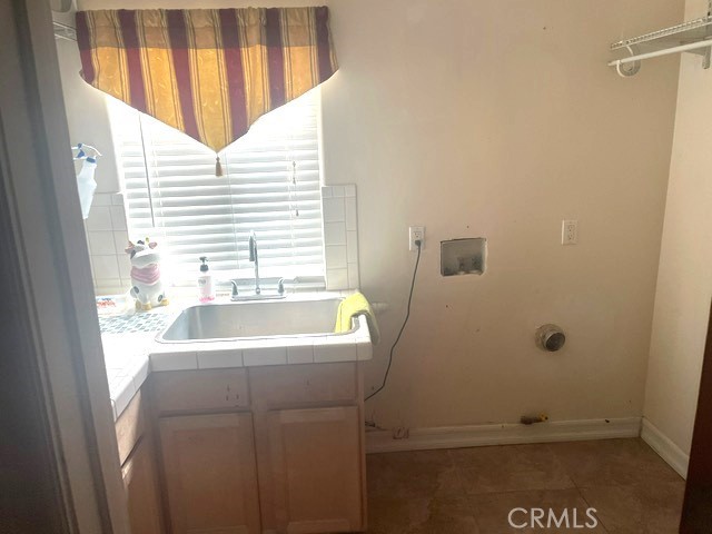 https://media.crmls.org/medias/dfad618b-1838-47ad-bf92-f226568c6b84.jpg?preset=X-Large