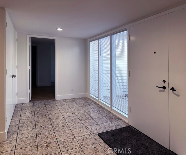 Detail Gallery Image 2 of 26 For 1210 Sandpoint, Corona Del Mar,  CA 92625 - 4 Beds | 2/1 Baths