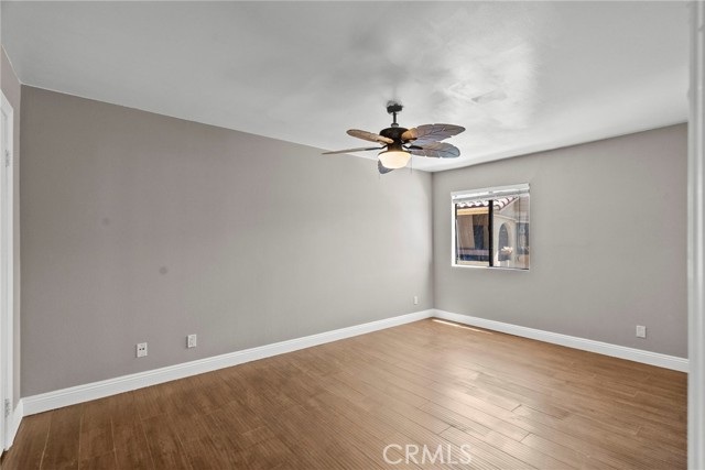 18750 Mandan Street, Canyon Country CA: https://media.crmls.org/medias/dfaefdde-e2ca-4ec4-abb1-8b08d5e1f7ff.jpg