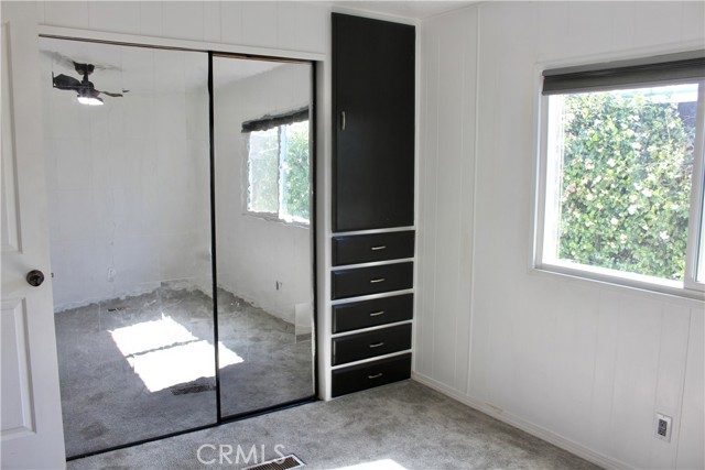 601 N Kirby Street, Hemet CA: https://media.crmls.org/medias/dfaf1f0e-70e5-4380-9b6e-05743f46200f.jpg