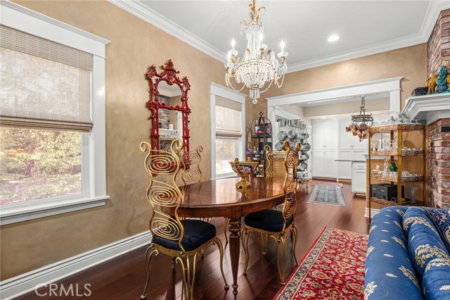 2176 Bidwell Avenue, Chico CA: https://media.crmls.org/medias/dfaf23ee-c094-4a58-b797-1b679e229d35.jpg