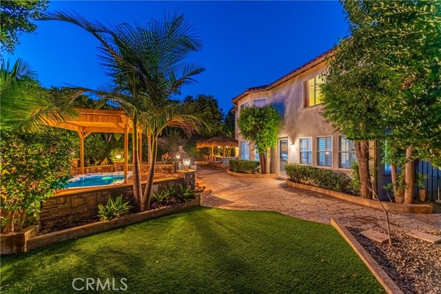 Detail Gallery Image 9 of 57 For 991 Clear Sky Pl, Simi Valley,  CA 93065 - 4 Beds | 4 Baths