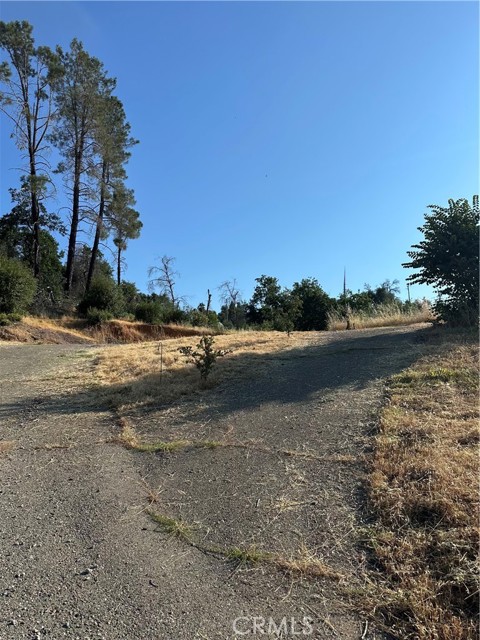 10255 Carrousel Drive, Redding CA: https://media.crmls.org/medias/dfaf3d4b-9f10-49c4-a664-b1799ab6f142.jpg