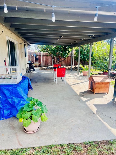 1880 Plaza Serena, Ontario CA: https://media.crmls.org/medias/dfaf6464-54c0-40cc-b565-ada9660ccf40.jpg