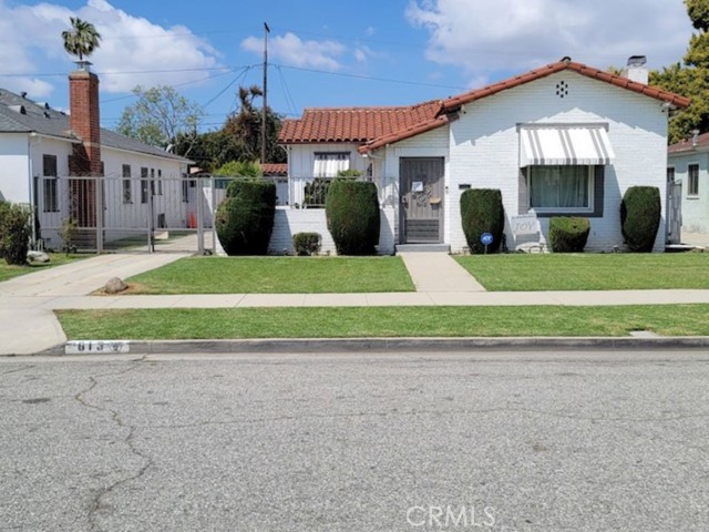 Detail Gallery Image 1 of 9 For 613 S Sloan Ave, Compton,  CA 90221 - 3 Beds | 1 Baths