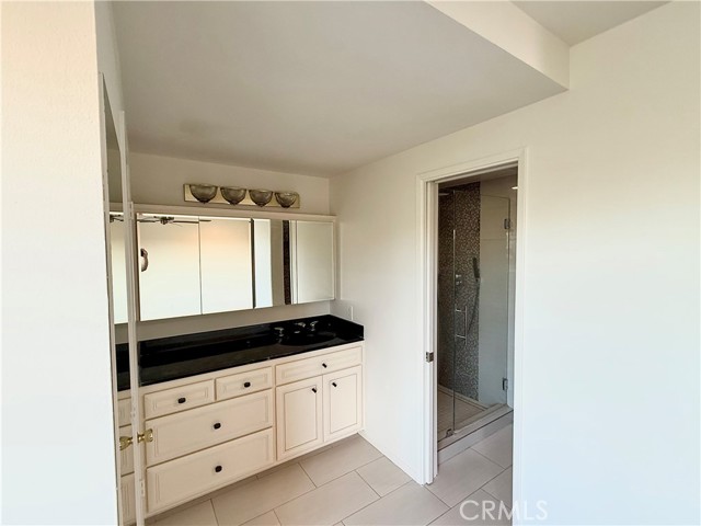 8782 La Zana Court, Fountain Valley CA: https://media.crmls.org/medias/dfb1292a-b583-467d-97fb-6f3e565cd5c6.jpg