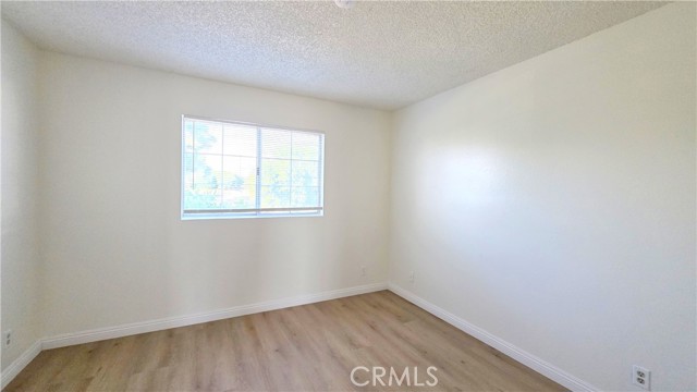 Detail Gallery Image 11 of 18 For 937 E Deodar St #7,  Ontario,  CA 91764 - 2 Beds | 2 Baths