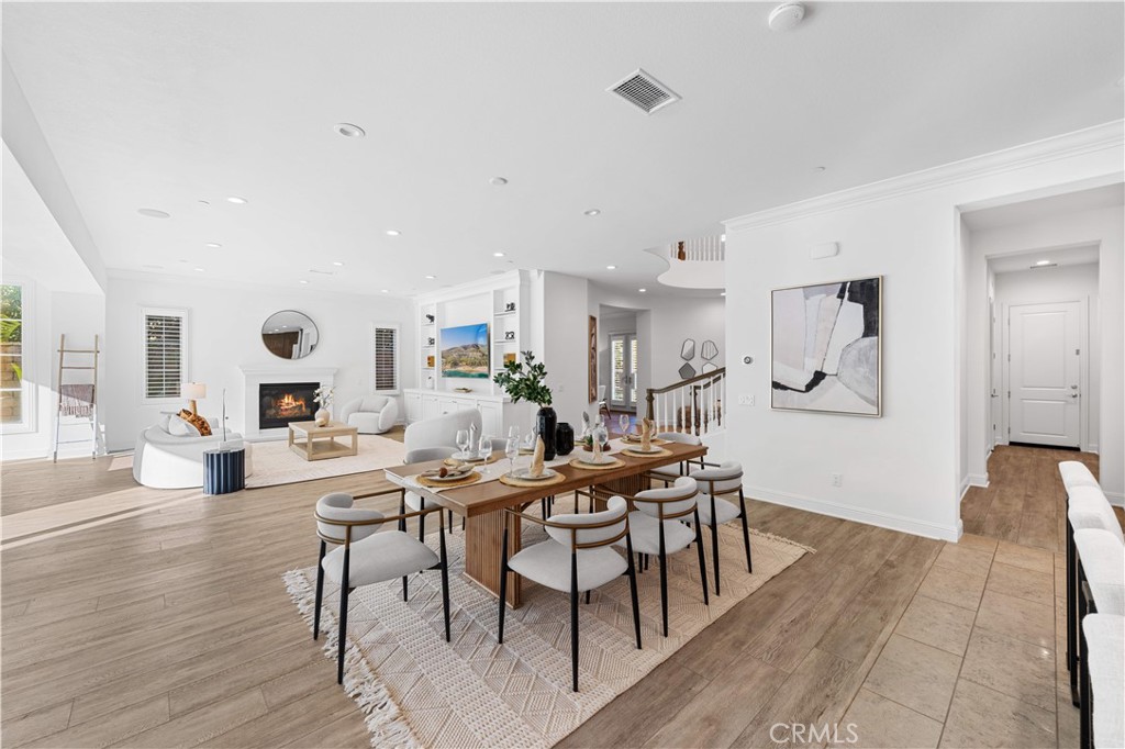 MLS #OC25277279 image #24