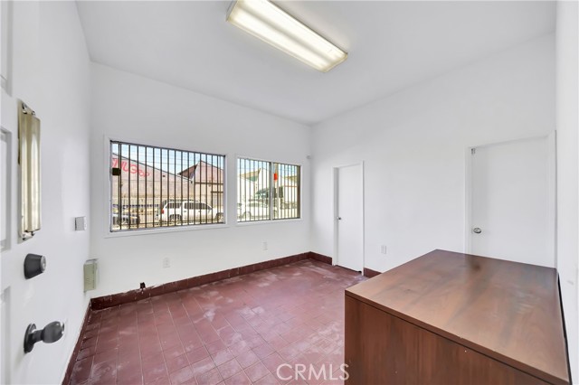 Image 16 of 25 For 1500 Pacific Coast