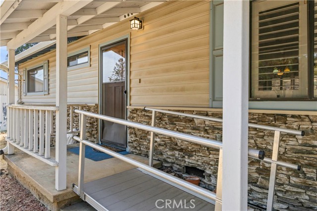 Detail Gallery Image 2 of 36 For 977 Sixth St, Lakeport,  CA 95453 - 2 Beds | 2 Baths