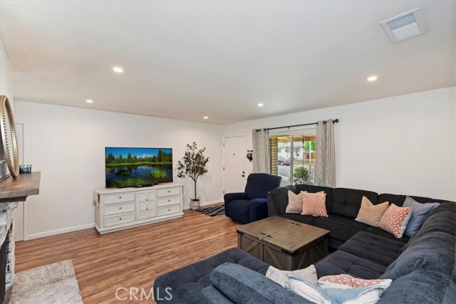 Image 11 of 43 For 22554 Pico Street