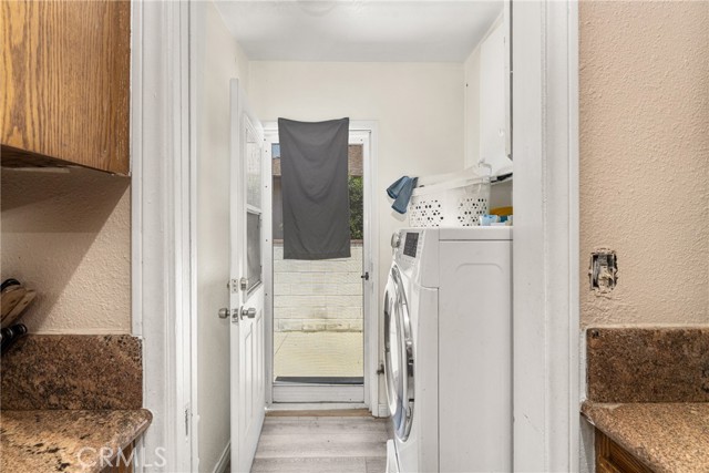 Detail Gallery Image 12 of 21 For 279 N Spruce Dr, Anaheim,  CA 92805 - 3 Beds | 2/1 Baths