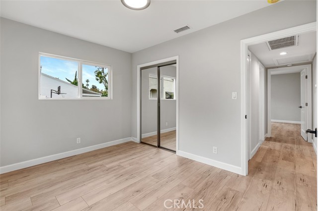 Detail Gallery Image 16 of 21 For 15419 Wyandotte St, Van Nuys,  CA 91406 - 3 Beds | 2 Baths