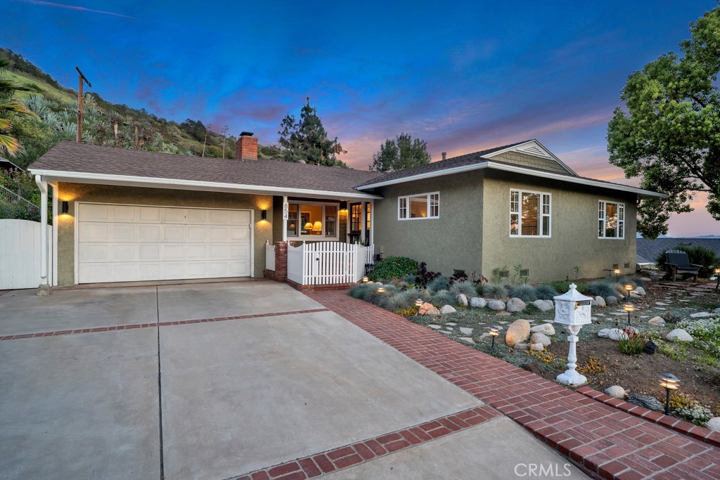 854 Irving Drive