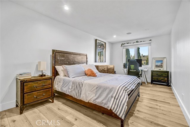 Detail Gallery Image 36 of 58 For 16412 Ardsley Cir, Huntington Beach,  CA 92649 - 4 Beds | 3/1 Baths