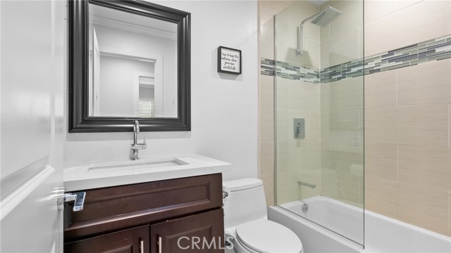 2314 Mcneil Circle, Corona CA: https://media.crmls.org/medias/dfb5a8ad-9992-4227-af01-ab15d94f8161.jpg