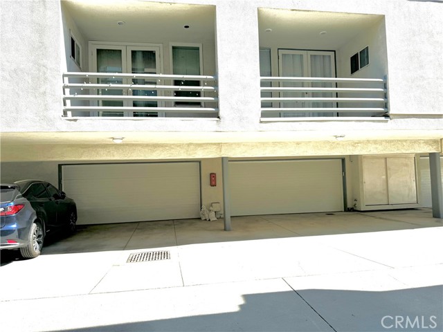 Detail Gallery Image 8 of 50 For 1461 Manhattan Beach Bld #C,  Manhattan Beach,  CA 90266 - 2 Beds | 2/1 Baths