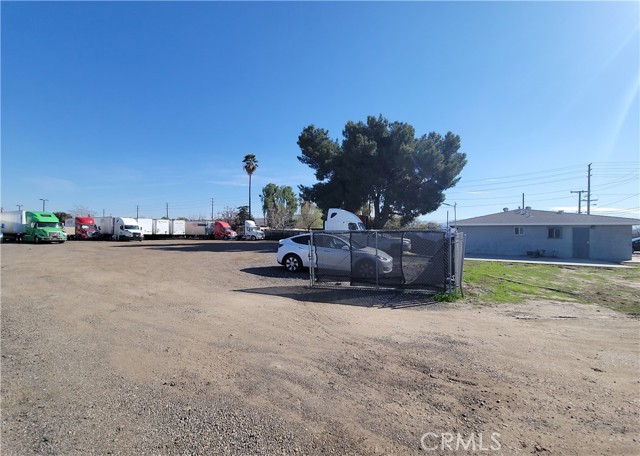 1245 S Washington Avenue, San Bernardino CA: https://media.crmls.org/medias/dfb61dbc-b723-429d-900d-e28971498b08.jpg