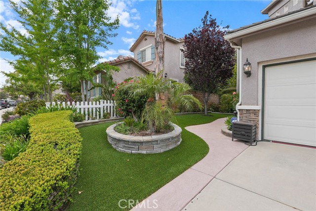 Detail Gallery Image 2 of 34 For 57 E Boulder Creek Rd, Simi Valley,  CA 93065 - 5 Beds | 4/1 Baths