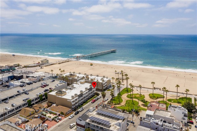 1300 The Strand, Hermosa Beach, California 90254, 1 Bedroom Bedrooms, ,1 BathroomBathrooms,Residential,Sold,The Strand,SB23083557