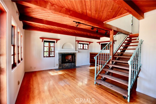 Detail Gallery Image 6 of 45 For 28817 Top of the World Dr, Laguna Beach,  CA 92651 - 2 Beds | 3 Baths