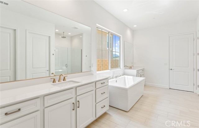 Detail Gallery Image 21 of 43 For 11761 Toyon Dr, Chatsworth,  CA 91311 - 5 Beds | 5/1 Baths