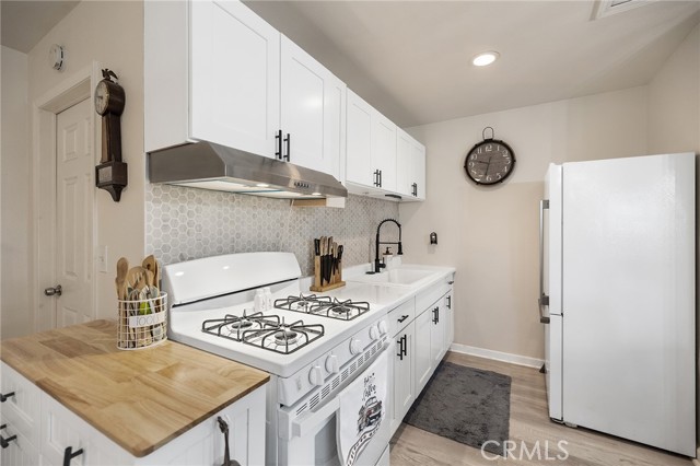 29740 Nogues Road, Nuevo CA: https://media.crmls.org/medias/dfb90836-e7d7-40aa-a15a-29b14c043ff6.jpg