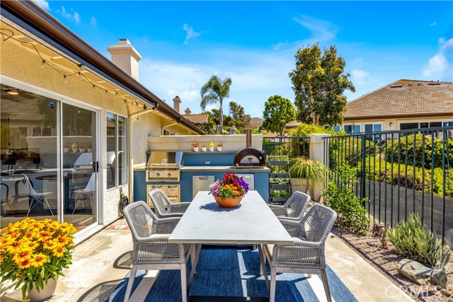 27237 Via Capri, San Juan Capistrano CA: https://media.crmls.org/medias/dfb919f2-b2dd-4d0d-81d0-18c224821582.jpg