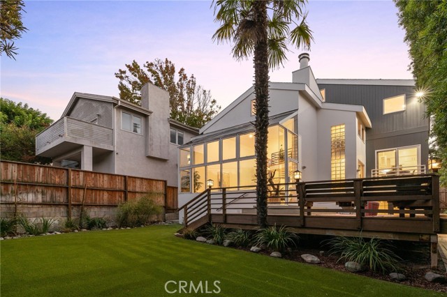 2704 Laurel Avenue, Manhattan Beach, California 90266, 4 Bedrooms Bedrooms, ,4 BathroomsBathrooms,Residential,Sold,Laurel,SB22216035