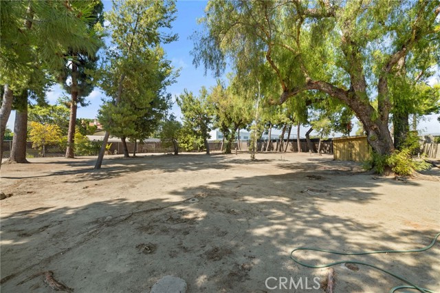 531 N Cherry Tree Lane, Anaheim CA: https://media.crmls.org/medias/dfb98cd1-6130-49bc-96f8-6b390ff2e946.jpg