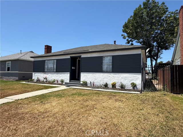 Detail Gallery Image 2 of 2 For 11917 S Hoover St, Los Angeles,  CA 90044 - 4 Beds | 2 Baths