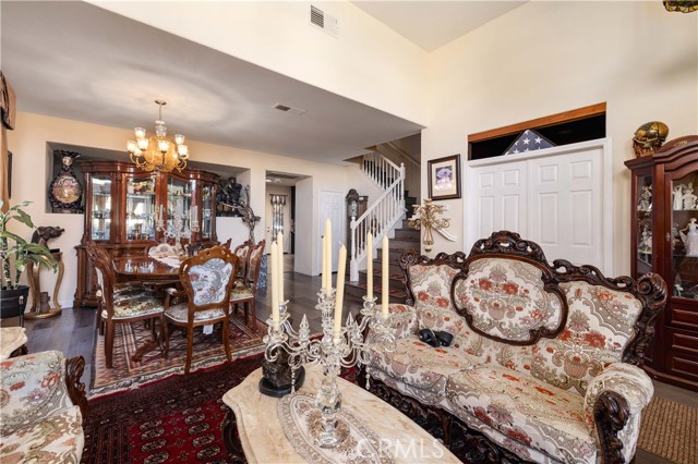 Detail Gallery Image 14 of 29 For 3734 Las Palmas, Palmdale,  CA 93550 - 5 Beds | 3 Baths