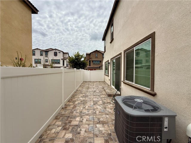 Front Image Thumbnail for CRSW26077717