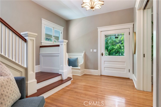16 Campbell Avenue, Redlands CA: https://media.crmls.org/medias/dfbb153b-bb2b-473f-8459-657fa693e3a7.jpg