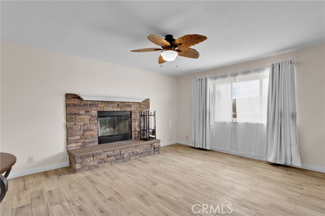 22612 Viento Road, Apple Valley CA: https://media.crmls.org/medias/dfbb68d4-36c3-4779-9c31-a0f91e07232a.jpg
