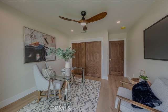 9141 Aloha Drive, Huntington Beach CA: https://media.crmls.org/medias/dfbb8793-a5f7-46af-a273-ef8e8ed4c760.jpg