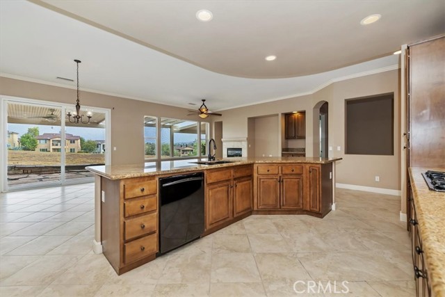 Detail Gallery Image 6 of 19 For 23833 Fawnskin Dr, Corona,  CA 92883 - 3 Beds | 3 Baths