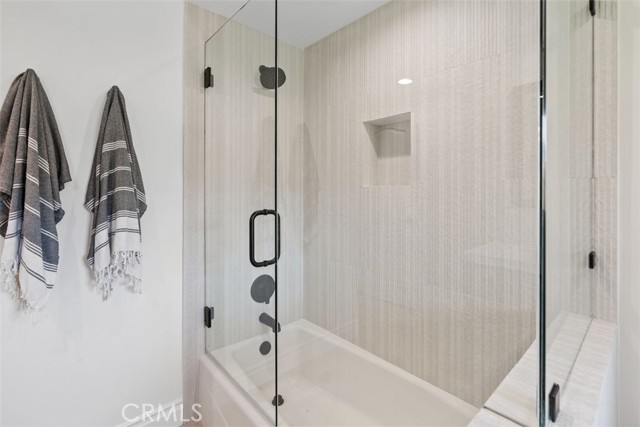 1056 Madison Place, Laguna Beach CA: https://media.crmls.org/medias/dfbe30ac-649a-44b6-bf0f-a6dc4817a22c.jpg